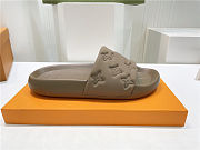 Louis Vuitton Waterfront Mule Beige - 6