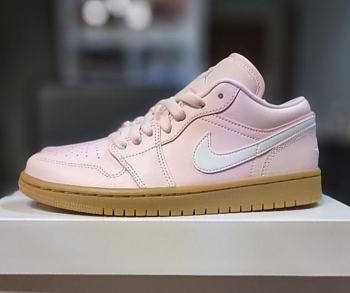 Air Jordan 1 Low Arctic Pink Gum DC0774-601