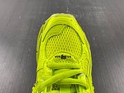 Balenciaga Runner Demna Luminous Green 677402 W3RB4 7510 - 3