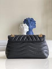 Louis Vuitton New Wave Chain Bag Black 24X14X9.5CM - 5