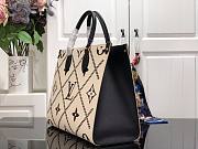 Louis Vuitton OnTheGo MM M46016 BEIGE 35x27x14cm - 3