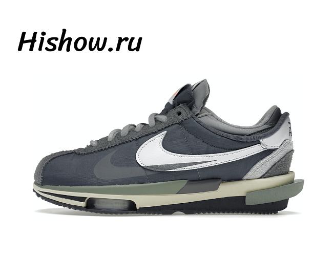 Nike New Sacai x Nk Zoom Cortez Carbon Gray DQ0581-001 - 1