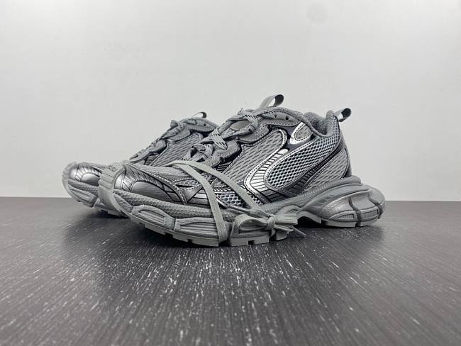 Balenciaga Phantom Runner Medium Gray 734T34 W3XL7 1211 - 1