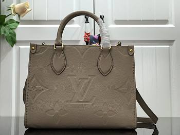 Louis Vuitton OnTheGo PM M45653 BEIGE 25x19x11.5cm