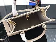 Louis Vuitton OnTheGo PM M45653 BEIGE 25x19x11.5cm - 4