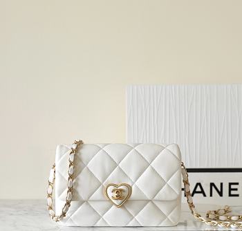 Chanel Should Bag White 230816C Size21x14x7cm