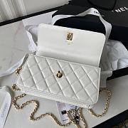 Chanel Should Bag White AP3318 Size19xxcm - 6