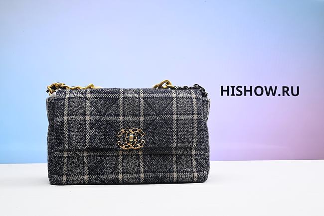 Chanel Tweed Quilted Medium Chanel 19 Flap 19x11x7CM - 1
