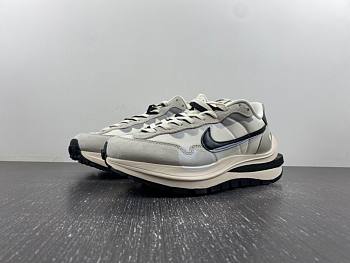 Nike Vaporwaffle Sacai Tour Beige DD1875-101