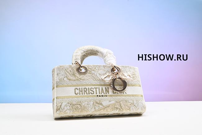 Dior Lady Medium Beige Canvas Size 26x13x5CM - 1