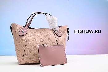 Louis Vuitton Bag No9