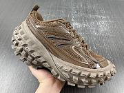 Balenciaga Defender Brown 685613-W2RB5 2408 - 2