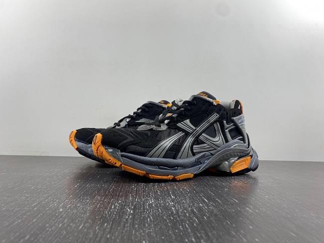 Balenciaga Runner Black Orange 772774-W3RNY-4018 - 1