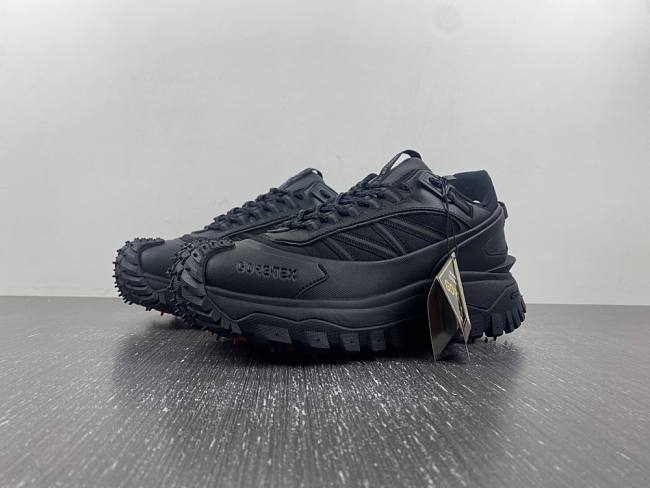 Moncler Trailgrip Gore-Tex Black - 1
