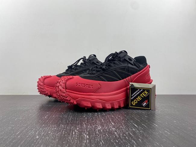 Moncler Trailgrip Gore-Tex Black Red - 1