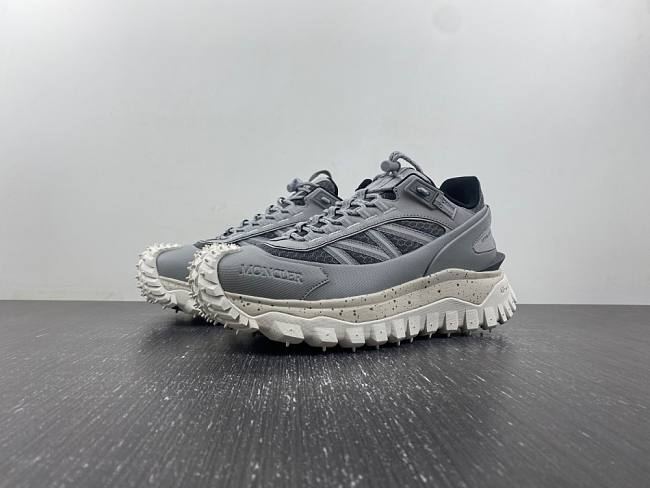 Moncler Trailgrip Gore-Tex Grey Cream - 1