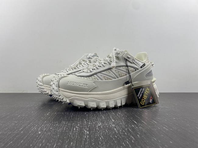 Moncler Trailgrip Gore-Tex Off-White - 1