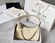 Givenchy Out Bag in Shiny Leather with Chain Beige Size 25x7x12cm - 4