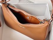 Givenchy Out Bag in Shiny Leather with Chain Orange 25x7x12cm - 4