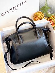 Givenchy Antigona Bag in Box Leather Black Size 45x9x35cm - 5