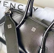 Givenchy Antigona Stretch Bag in Box Leather Black Size 22x8x12cm - 3