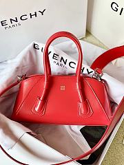 Givenchy Antigona Stretch Bag in Box Leather Red Size 22x8x12cm - 5