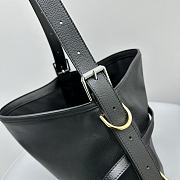 Givenchy Voyou Bag in Leather Black Size 40x27x6cm - 5