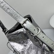 Givenchy Voyou Bag in Leather Silver Size 40x27x6cm - 6