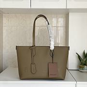 Burberry Tote Bag Olive 35.12.25cm - 1