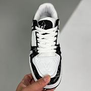 Louis Vuitton Trainer Sneaker Black 1A9JGF - 4