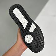 Louis Vuitton Trainer Sneaker Black 1A9JGF - 2