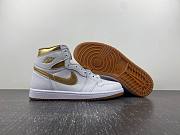 Air Jordan 1 Retro High OG Metallic Gold FD2596-107 - 4