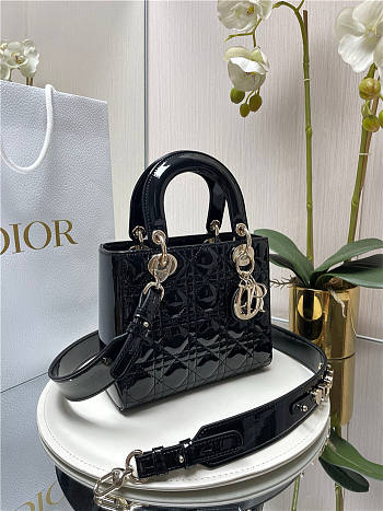Dior Bag Black Patent Calfskin Size 20x17CM