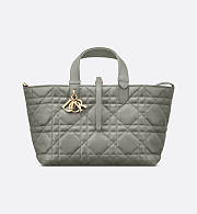 Dior Toujours Bag Stone Gray Macrocannage Calfskin 28x21x17cm - 3