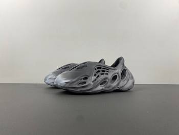 Adidas Yeezy Foam RNR MX Granite IE4931