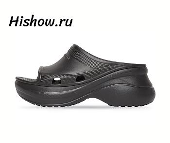 BALENCIAGA WOMEN'S POOL CROCS SLIDE SANDAL IN BLACK