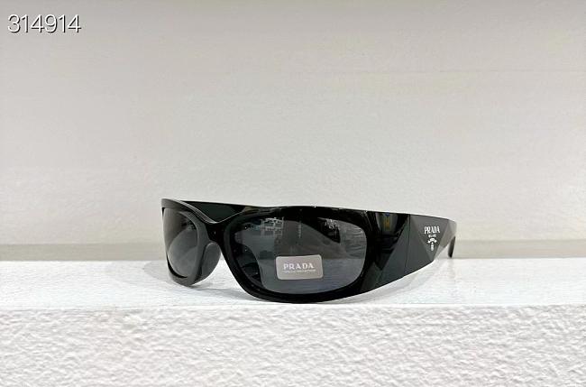 Prada Sunglasses No2 SPRA14 Size 60x18x145 - 1