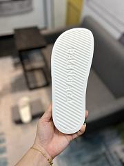 Balenciaga Pool Slide Sandal in White Rubber - 6