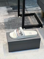 Balenciaga Pool Slide Sandal in White Rubber - 5