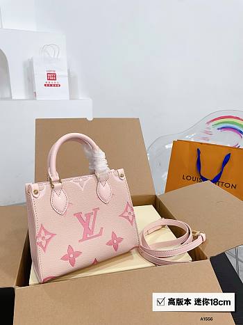 LV OnTheGo BB 05 Size 18 x 15 x 8.5 cm