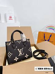 LV OnTheGo BB Black Cream Size 18 x 15 x 8.5 cm - 1
