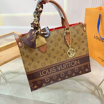LV OnThe Go BB 24 Size 25 x 19 x 11.5 cm
