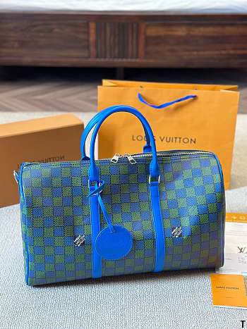 LV Keepall Bandoulière 50 Size 50 x 29 x 23 cm