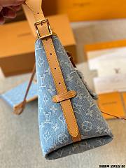 LV Carry Denim Blue Size 29 x 24 x 12 cm - 4