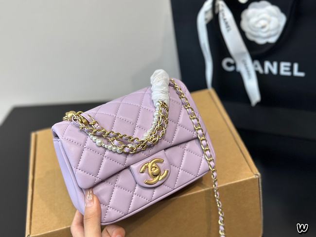 Chanel Chain 24P Classic Purple Pearl Size 17x12x6.5cm - 1