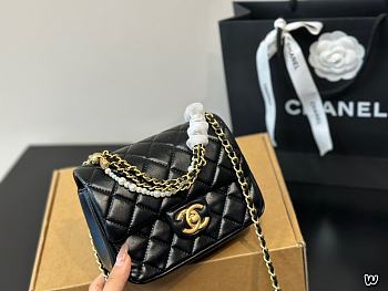 Chanel Chain 24P Classic Black Pearl Size 17x12x6.5cm