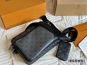 LV Trio Pochette (M69443) Size 25 x 18.5 x 7 cm - 2