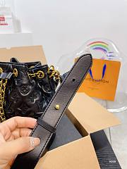 Louis Vuitton Bucket Black Bag Size 20 x 20 x 15 cm - 4