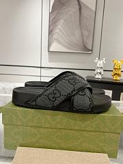 Gucci Men's Slide Sandal Grey - 5