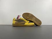 Air Jordan 1 Retro Low OG SP Travis Scott Beige Yellow DM7866-665 - 3